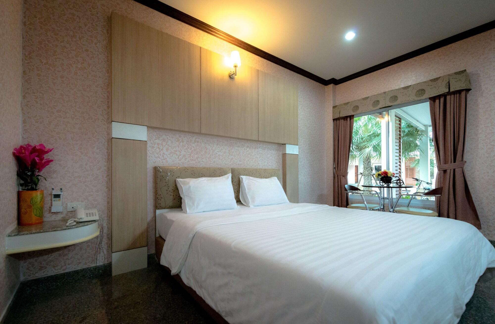 Martina Hotel Surin Exteriér fotografie