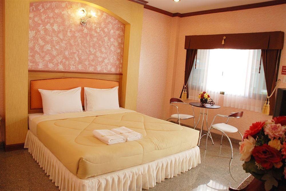 Martina Hotel Surin Exteriér fotografie